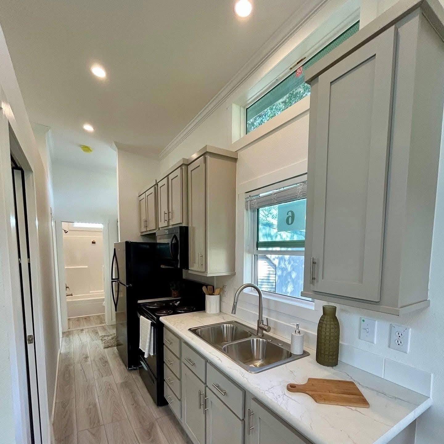 BORNITE TINY HOME archive 0