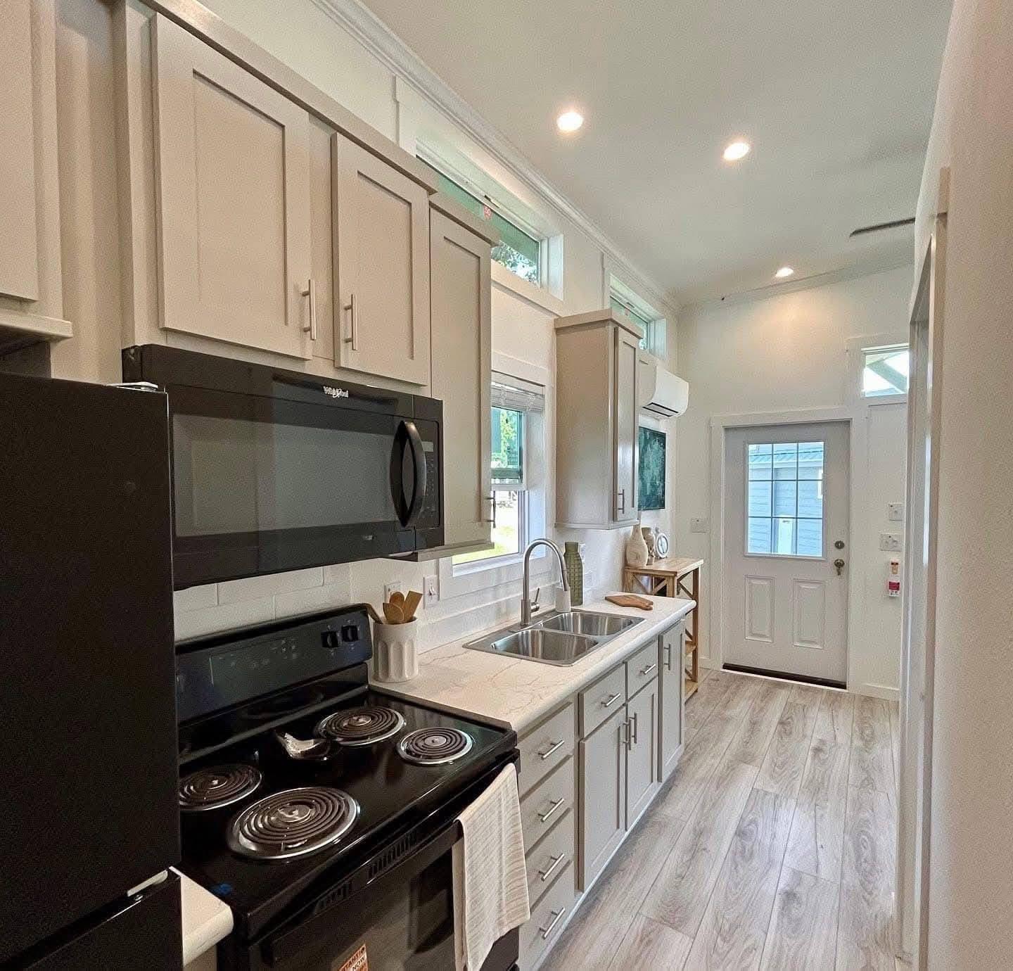 BORNITE TINY HOME archive 1