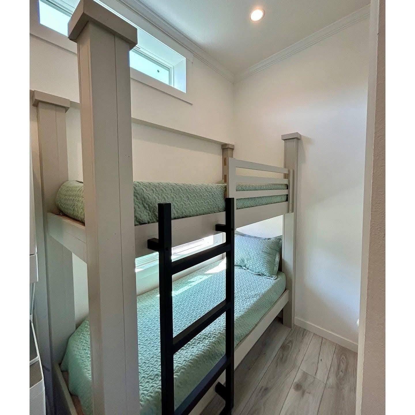 BORNITE TINY HOME archive 3