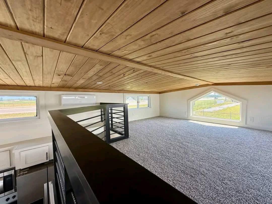 CARDINAL LUXURY TINY HOME archive 5