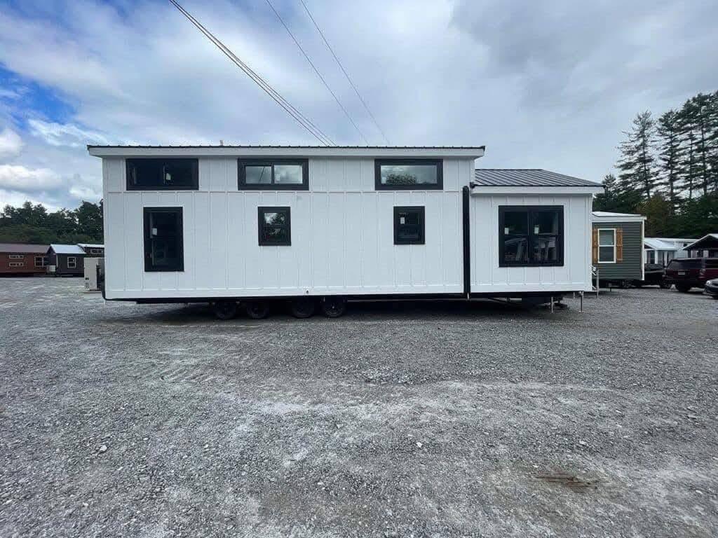 TANNEHILL TINY HOME detail 2