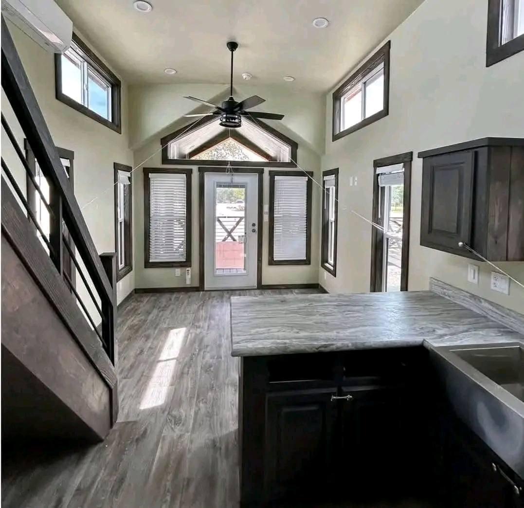 COSTUME BARN OWL detail 2