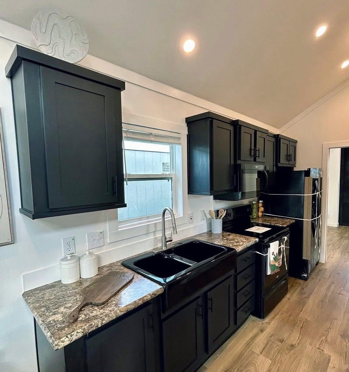 THE MOONSTONE 550 archive 2