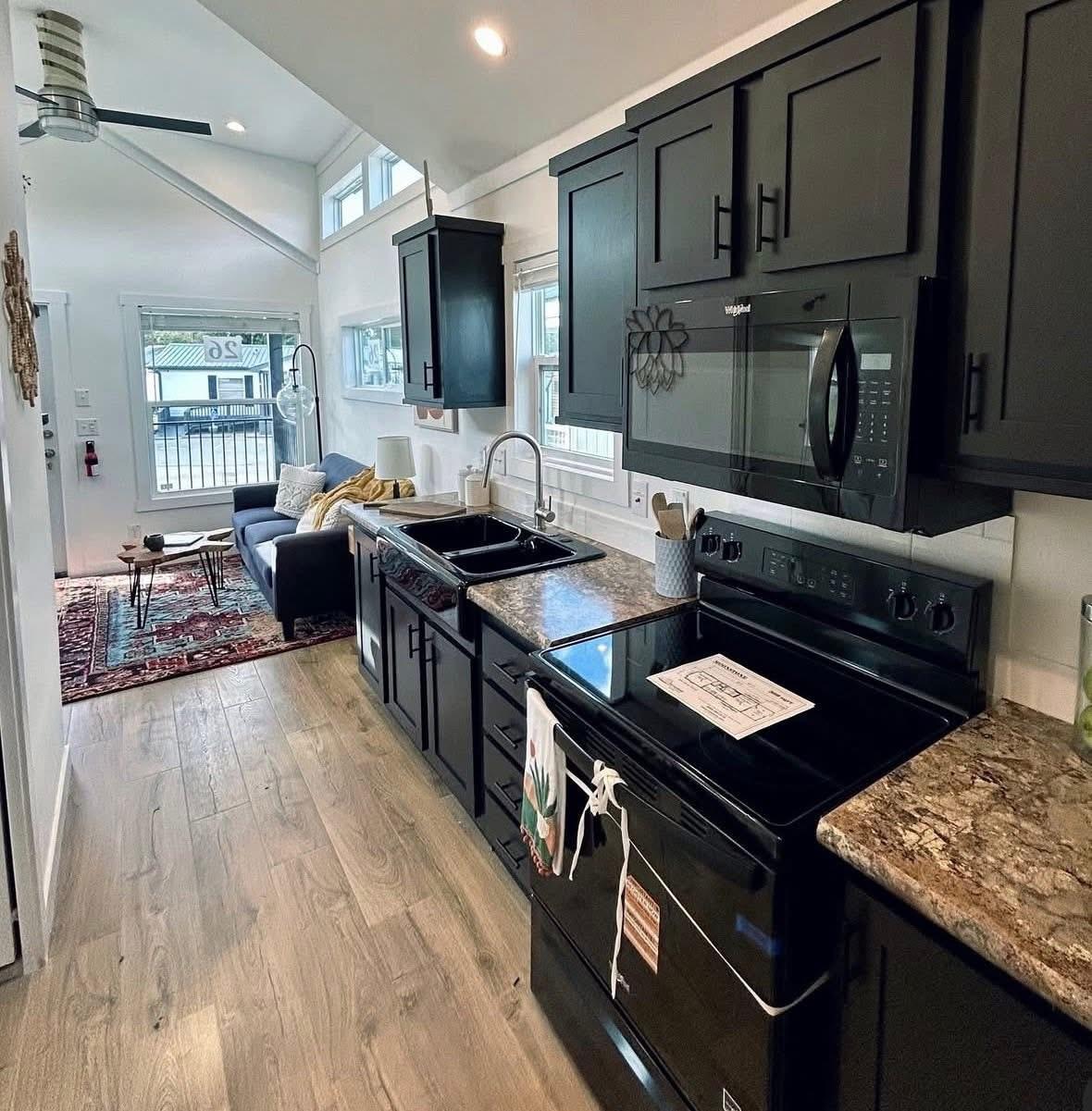 THE MOONSTONE 550 archive 4