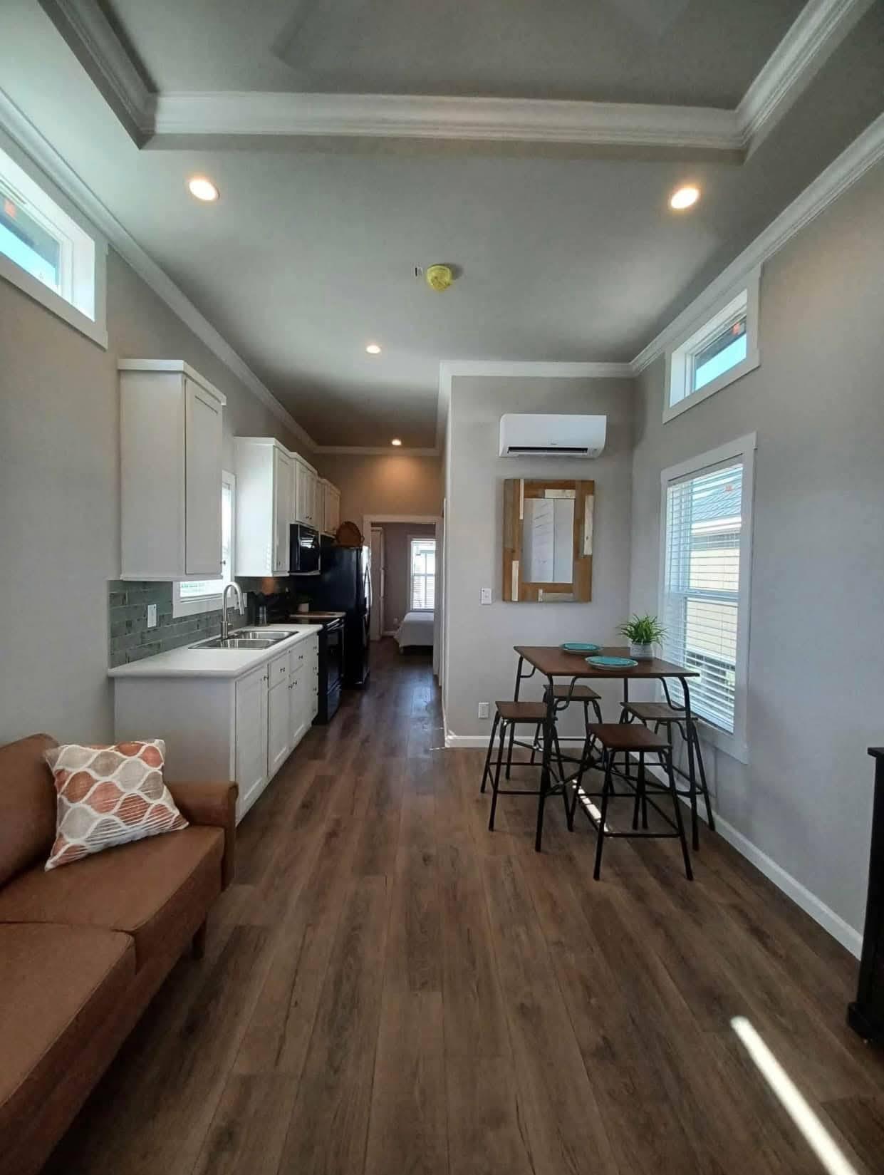 PMRV TINY HOME detail 1