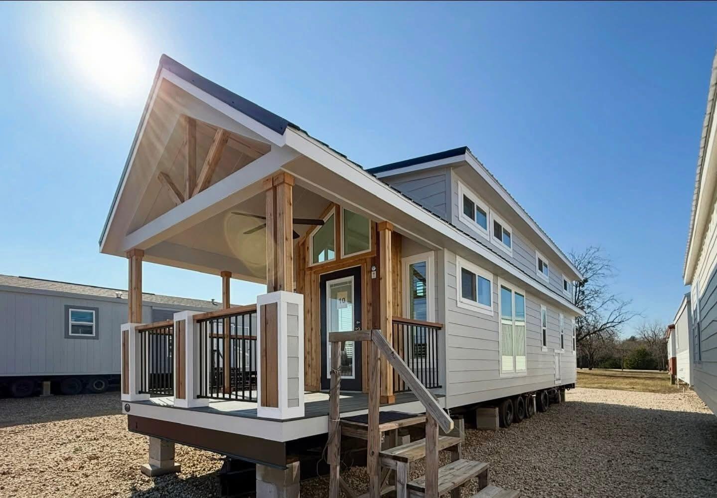 THE BAYVIEW REIMAGINED P-537SL hero