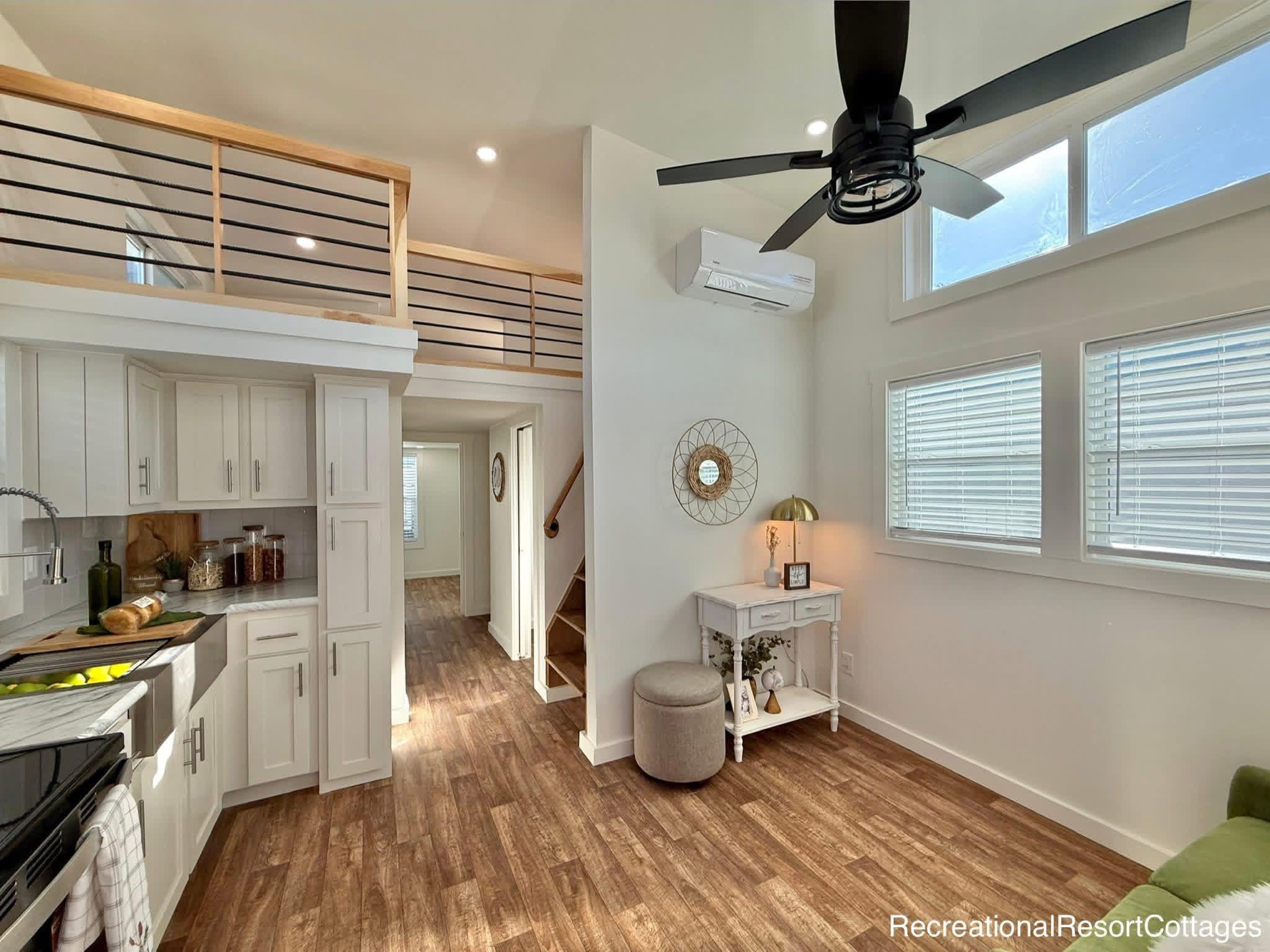 THE MARTIN 553 detail 1