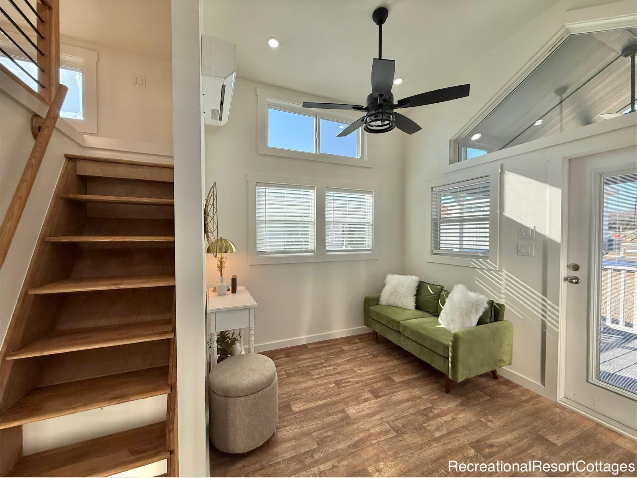 THE MARTIN 553 archive 0