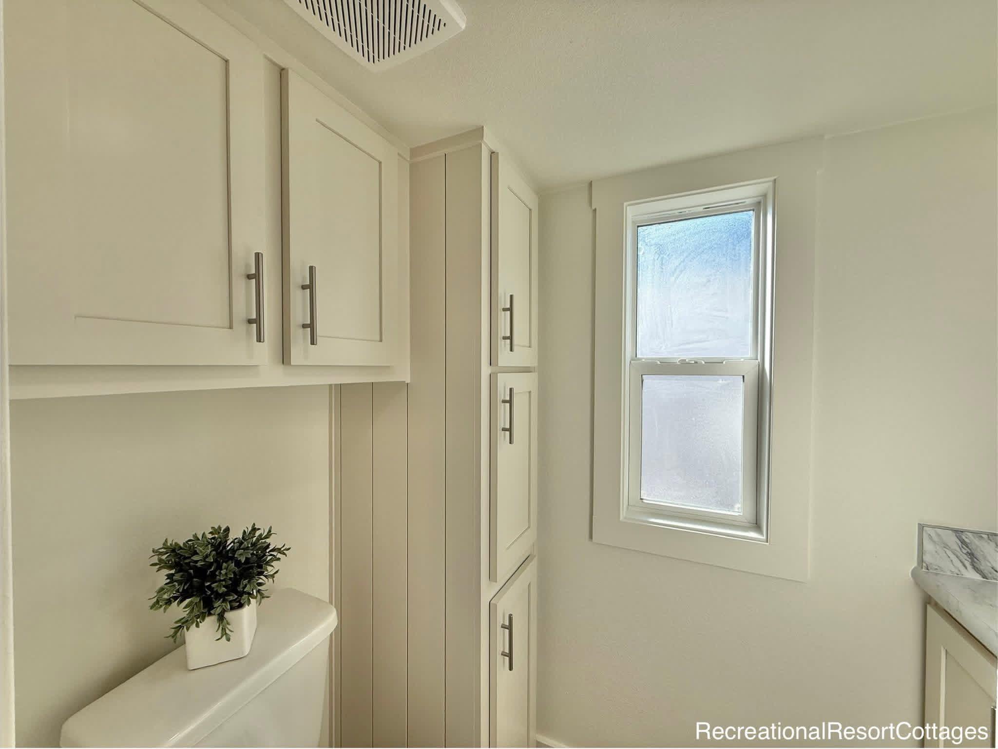 THE MARTIN 553 archive 5