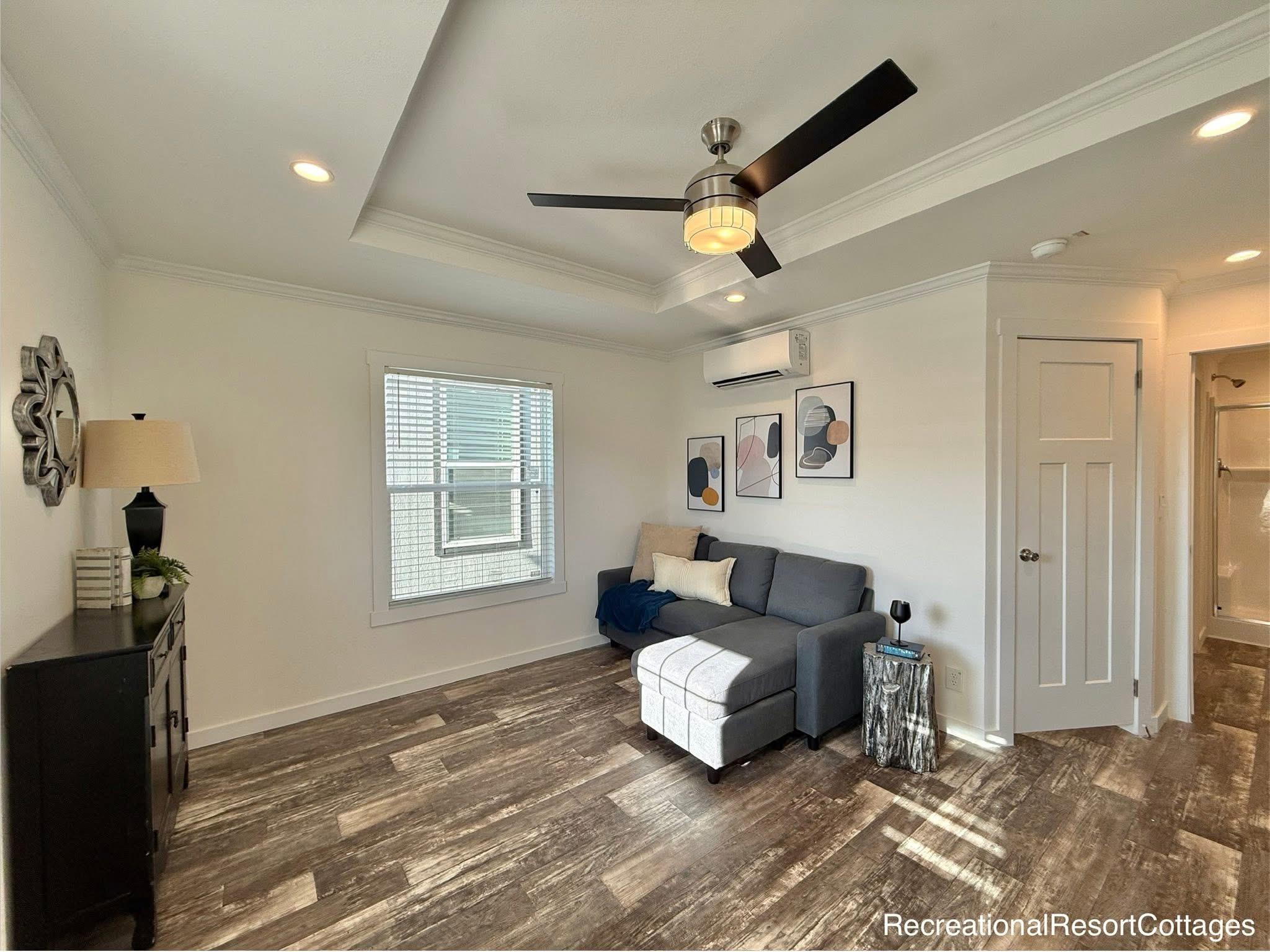 MALTESE APX-122 archive 0