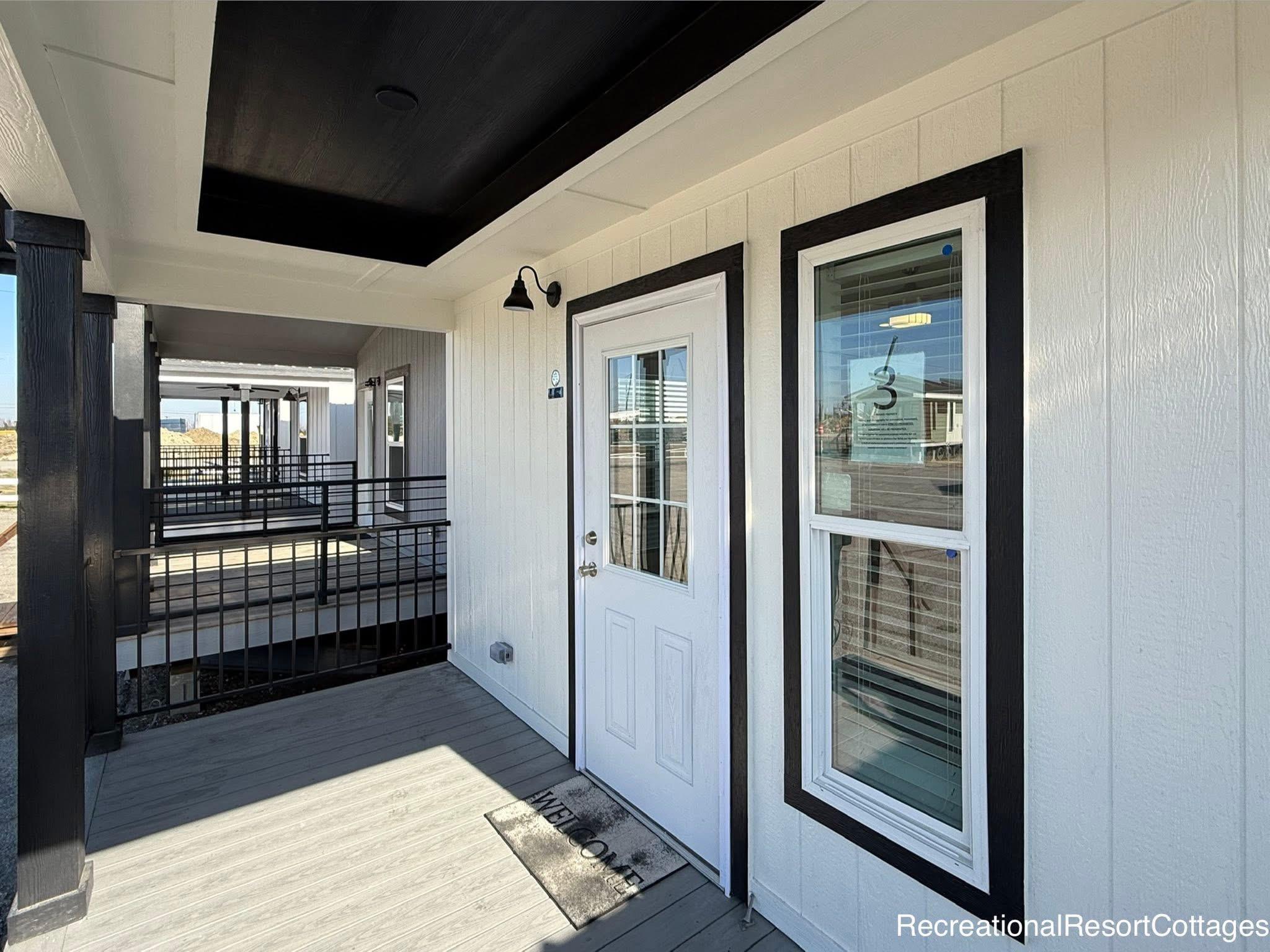 MALTESE APX-122 detail 1