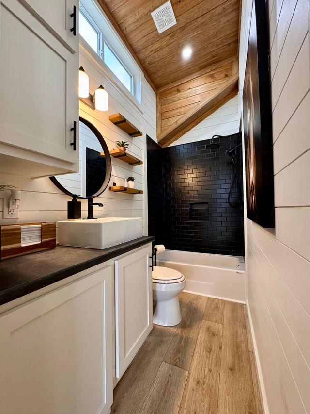 THE TEJAS P-570ESL 1 BEDROOM/1 BATHROOM archive 3