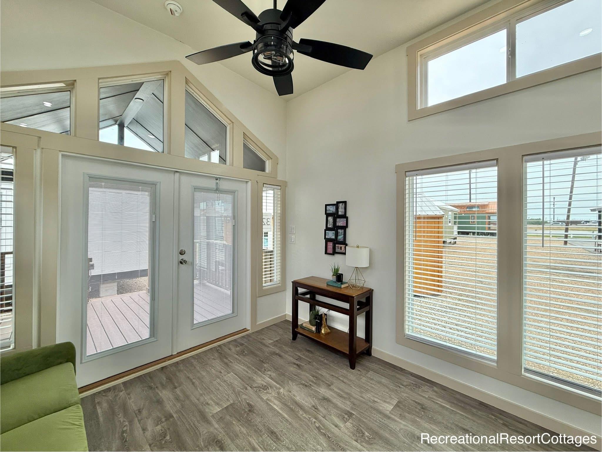 BAYSIDE 537SL-M/E 1 BEDROOM 1 BATH PARK MODEL archive 1