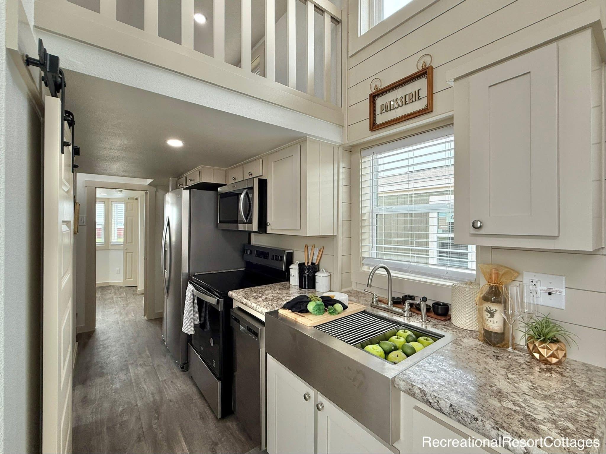 BAYSIDE 537SL-M/E 1 BEDROOM 1 BATH PARK MODEL archive 2